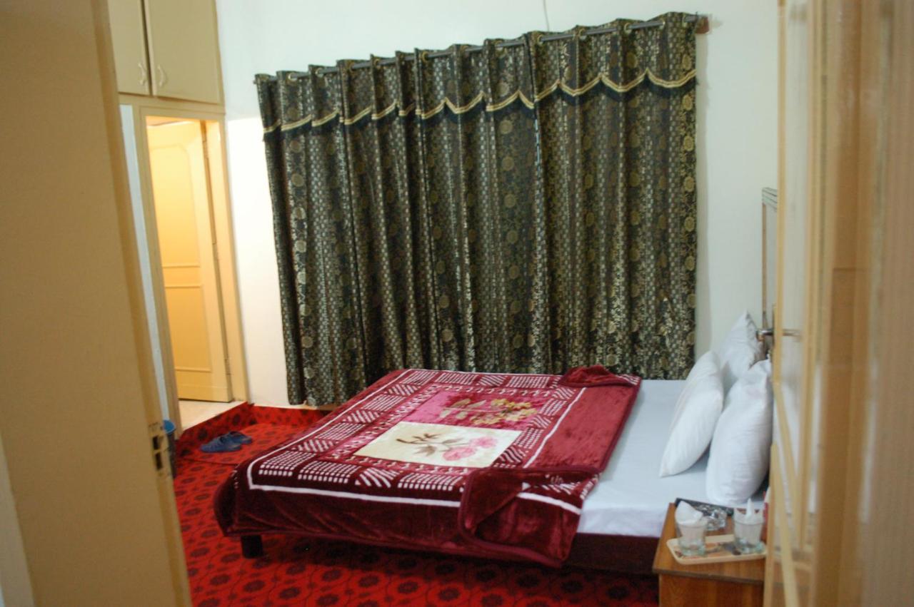 Khyber Inn Islamabad Eksteriør bilde