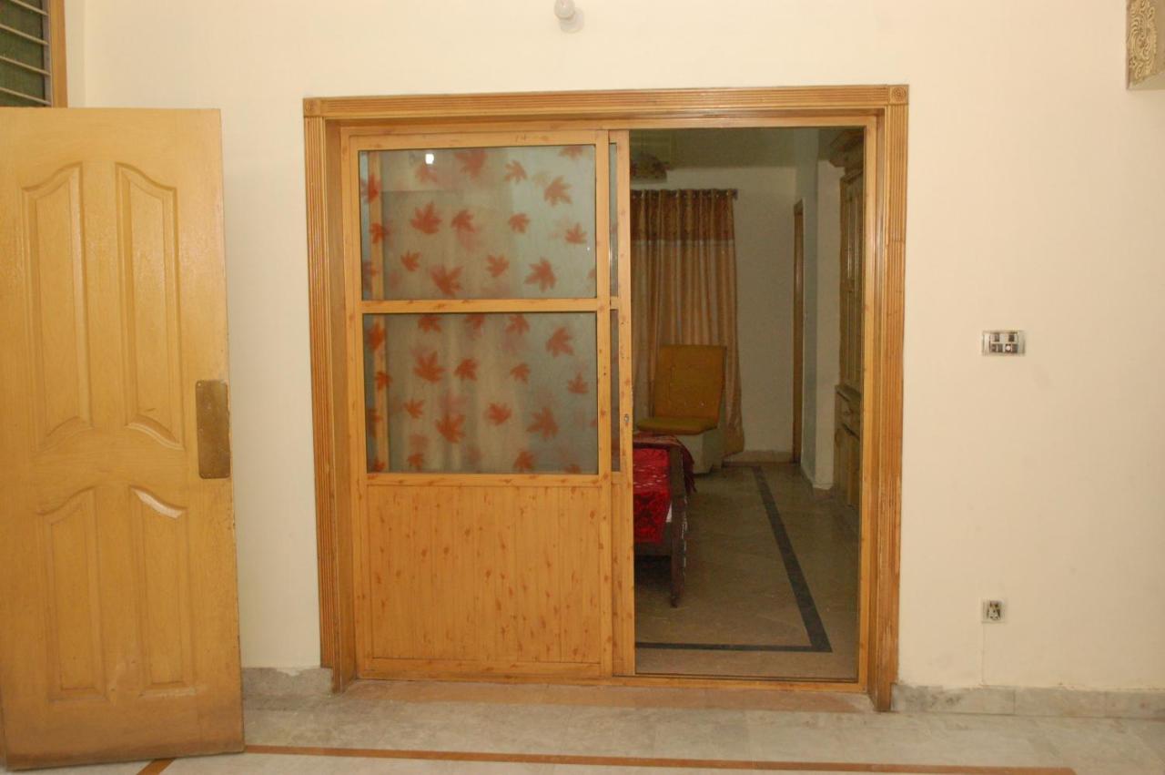 Khyber Inn Islamabad Eksteriør bilde