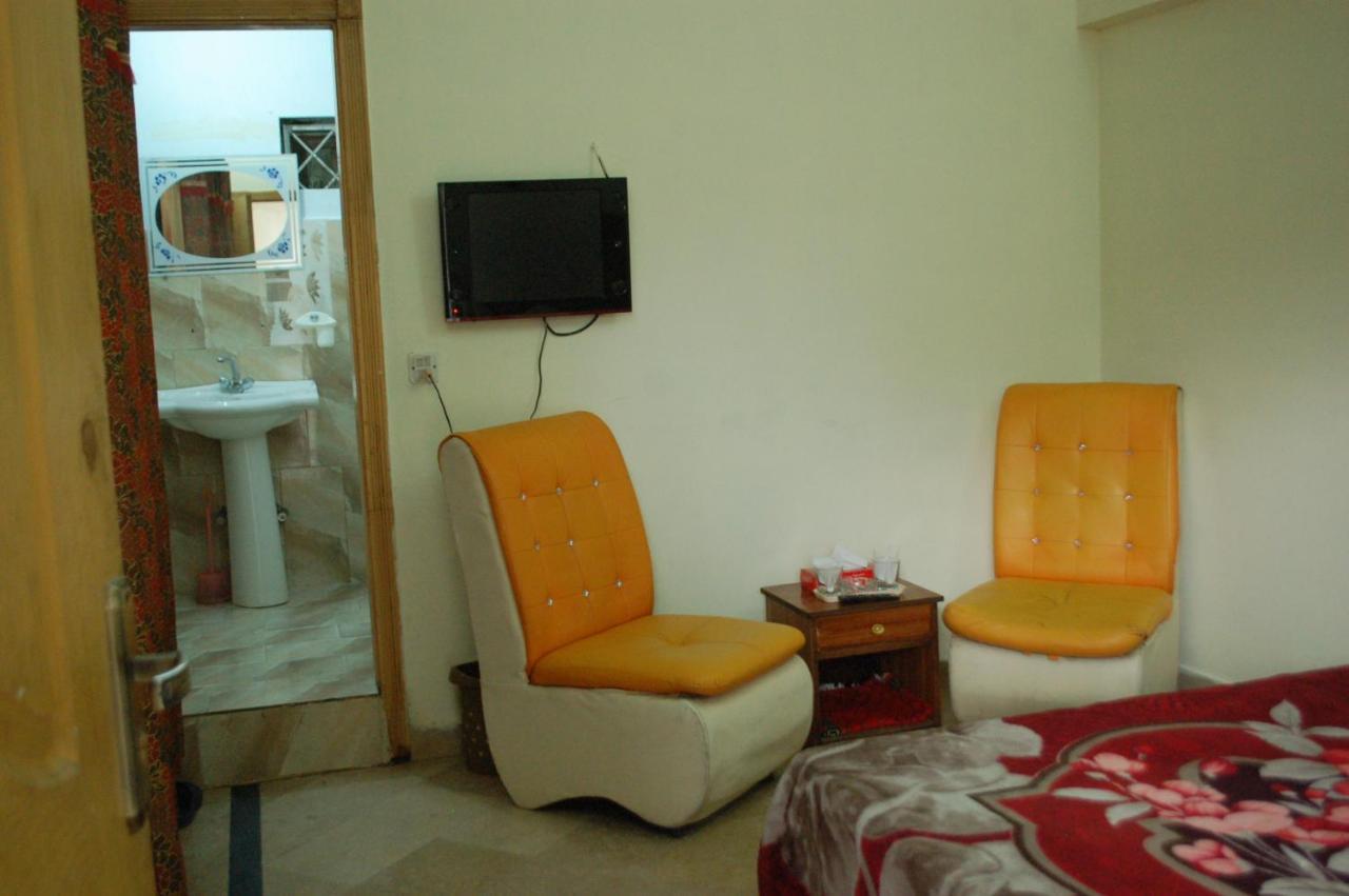Khyber Inn Islamabad Eksteriør bilde