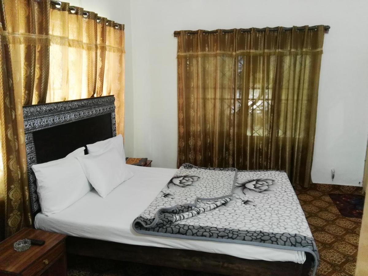 Khyber Inn Islamabad Eksteriør bilde